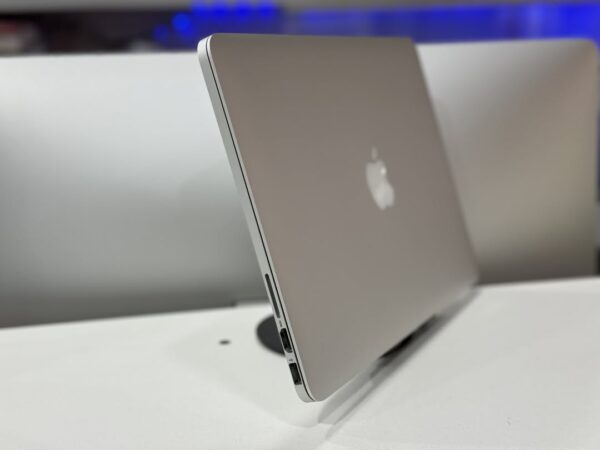 Macbook Pro 2015 - Image 2