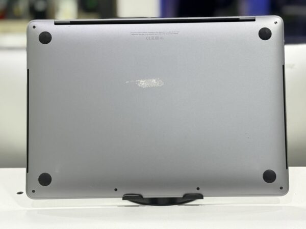 Macbook Pro 2020 - Image 3