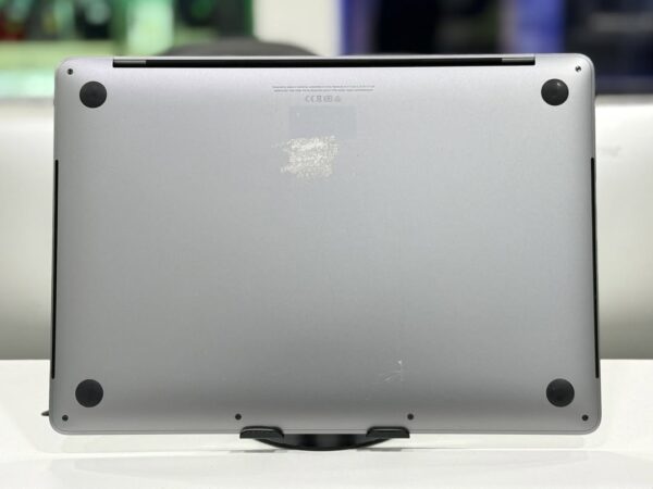 Macbook Pro 2020 - Image 3