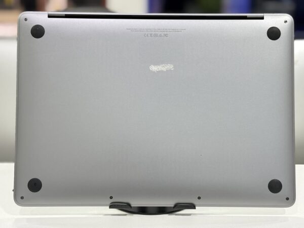 Macbook Pro 2020 - Image 3