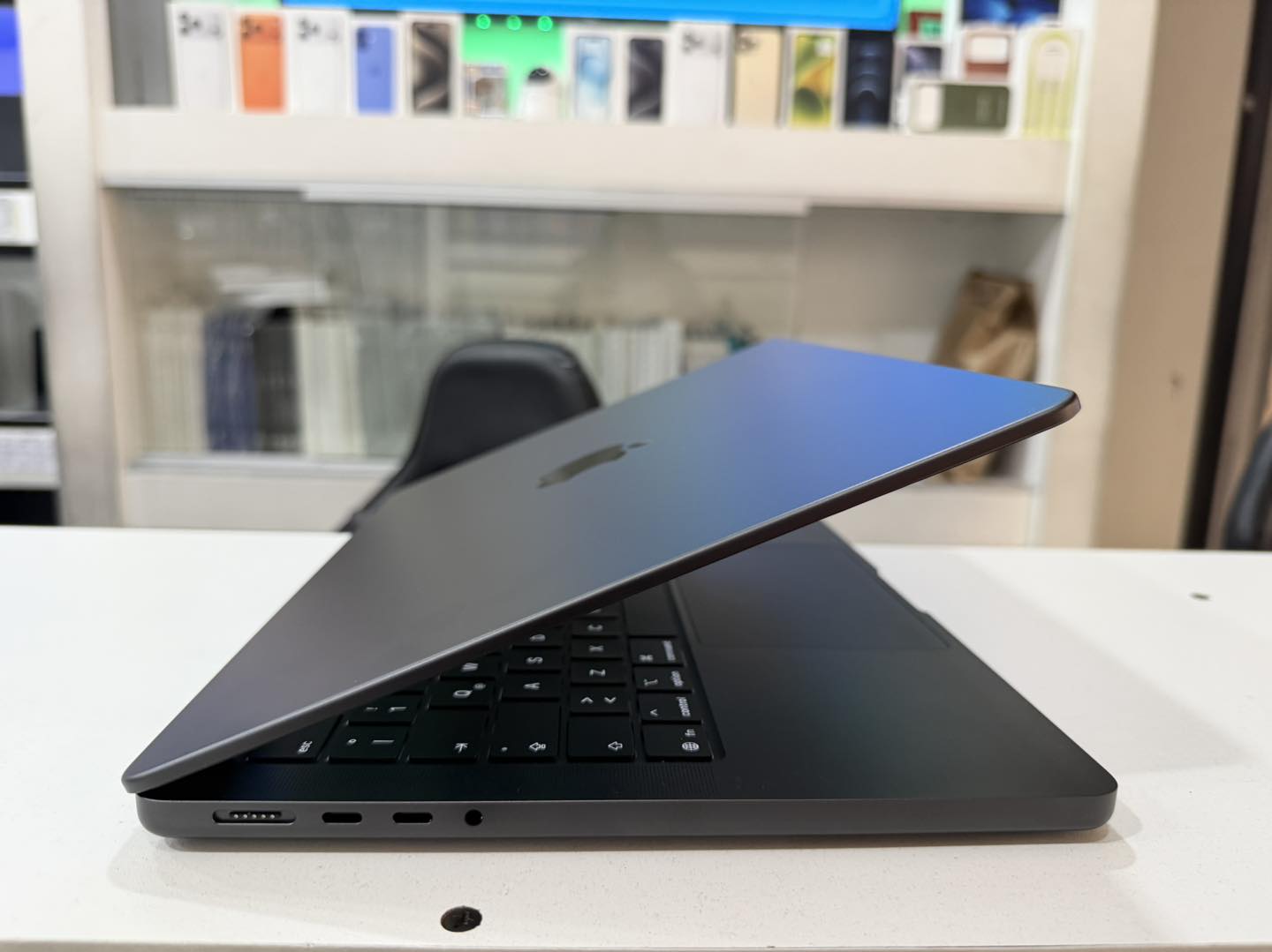 MacBook Pro M5 2026 - Image 6