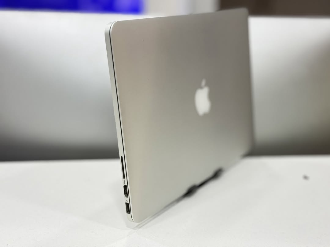 Macbook Pro 2015 - Image 5