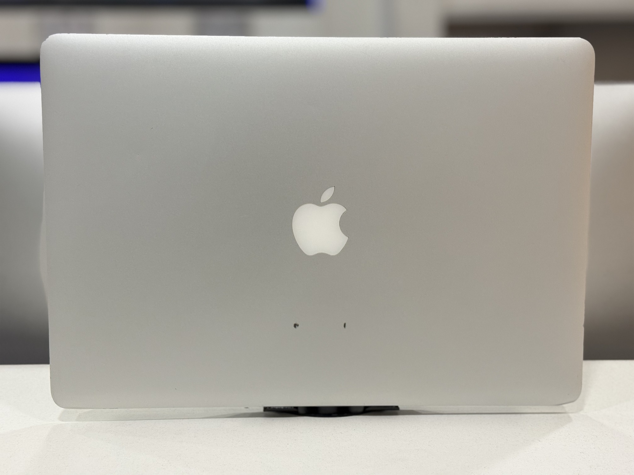 Macbook Pro 2015 - Image 2