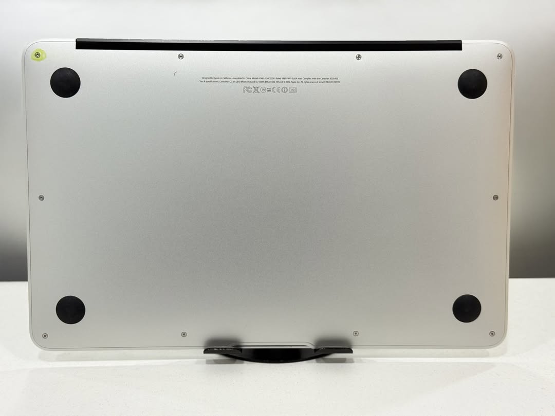 Macbook Air 2012 - Image 3