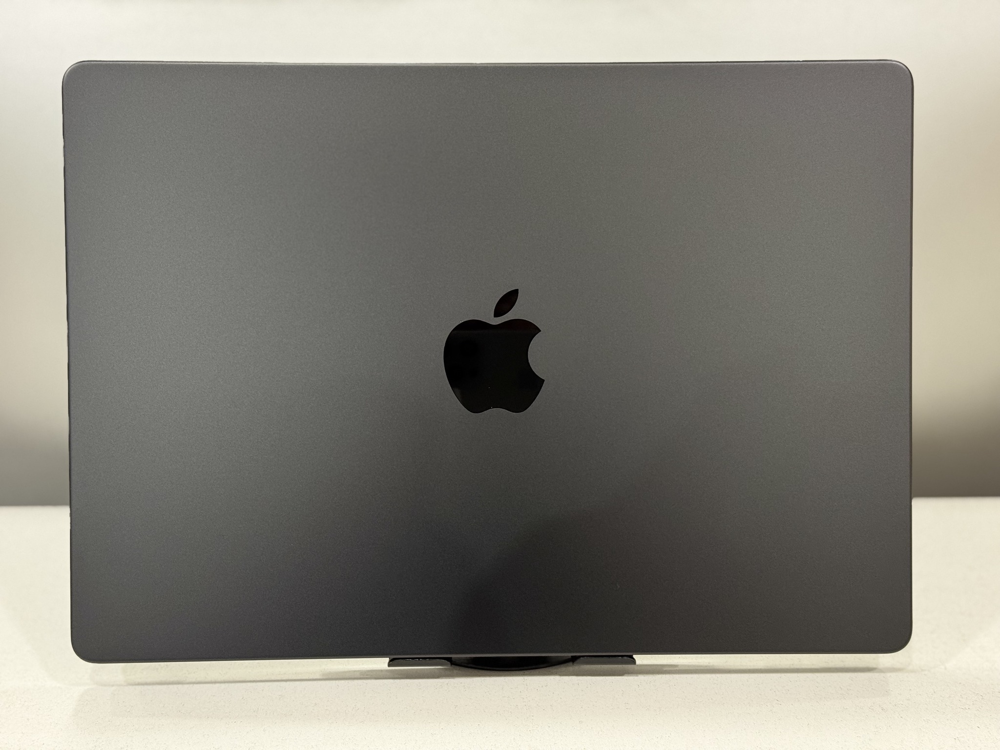 Macbook Pro 2026 M5 Max - Image 5