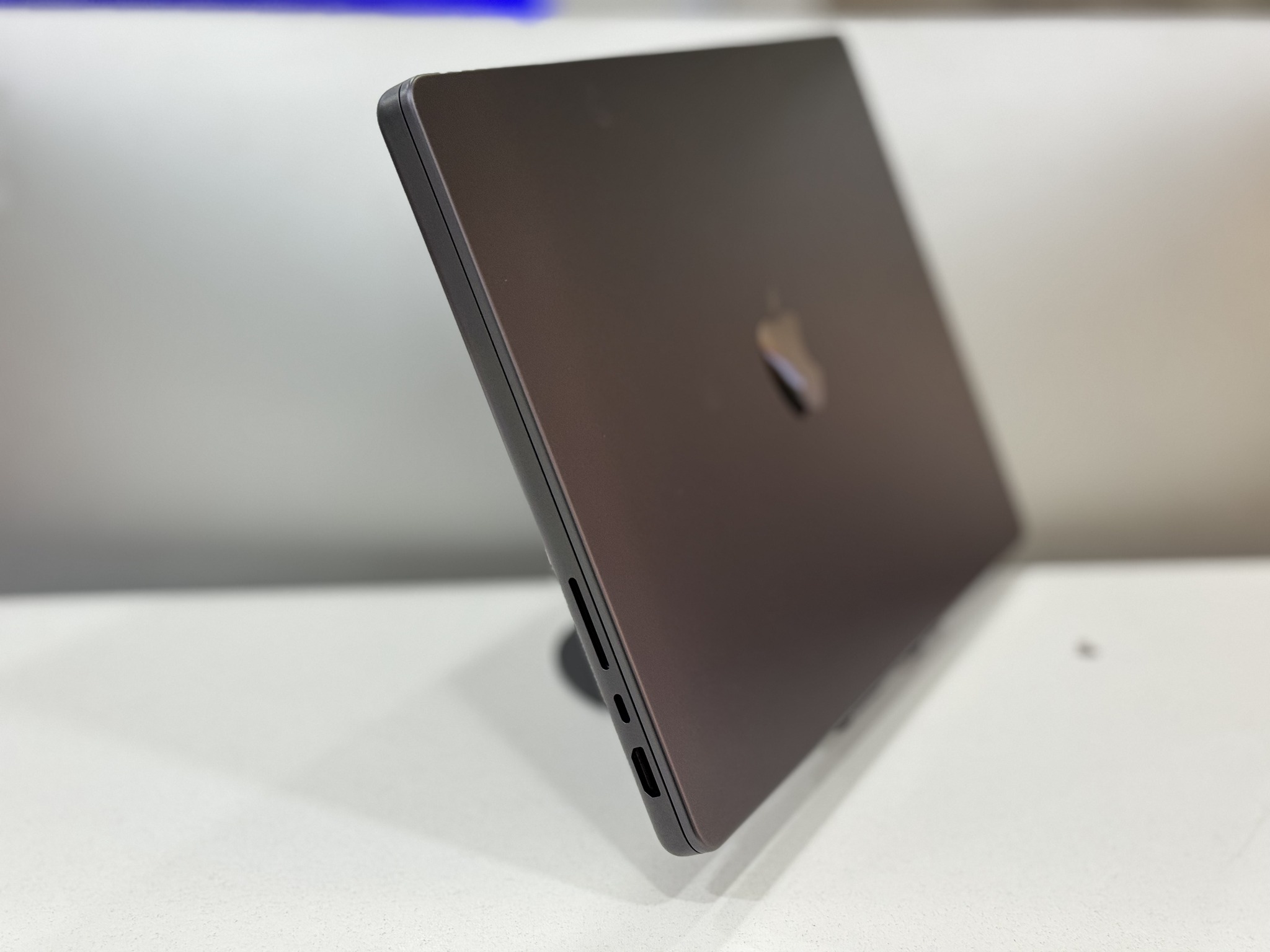 Macbook Pro 2026 M5 Max - Image 3